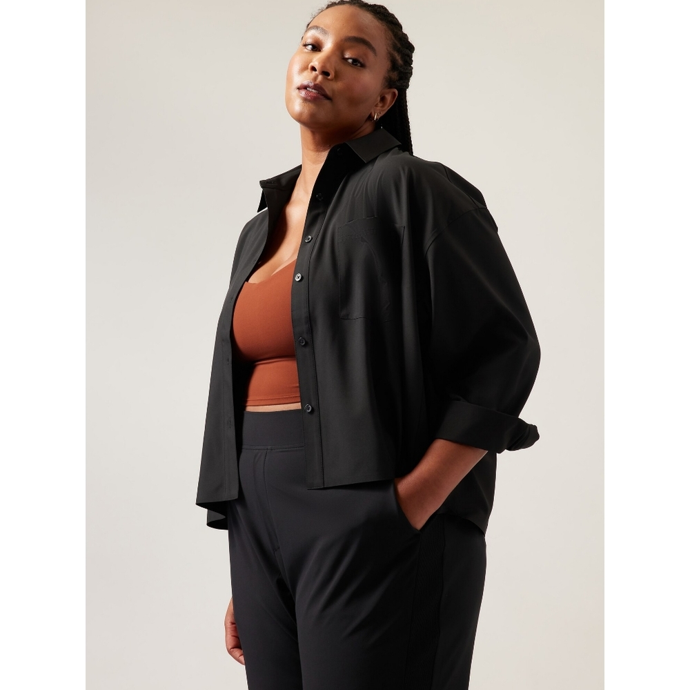 ATHLETA Cropped Stretch Tech Top Black Button-down 2X
